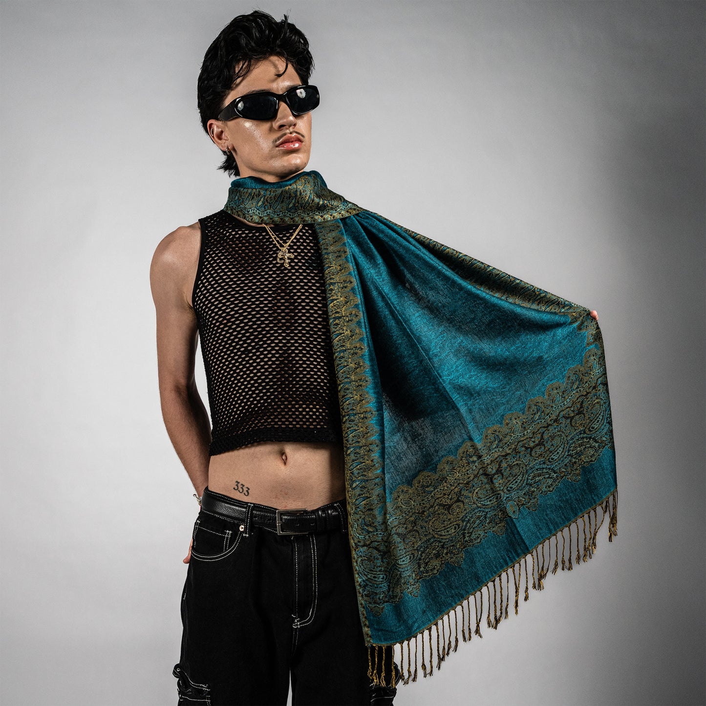 Luminous Border Rave Pashmina