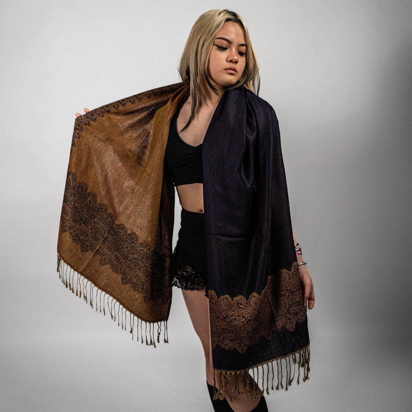 Luminous Border Rave Pashmina
