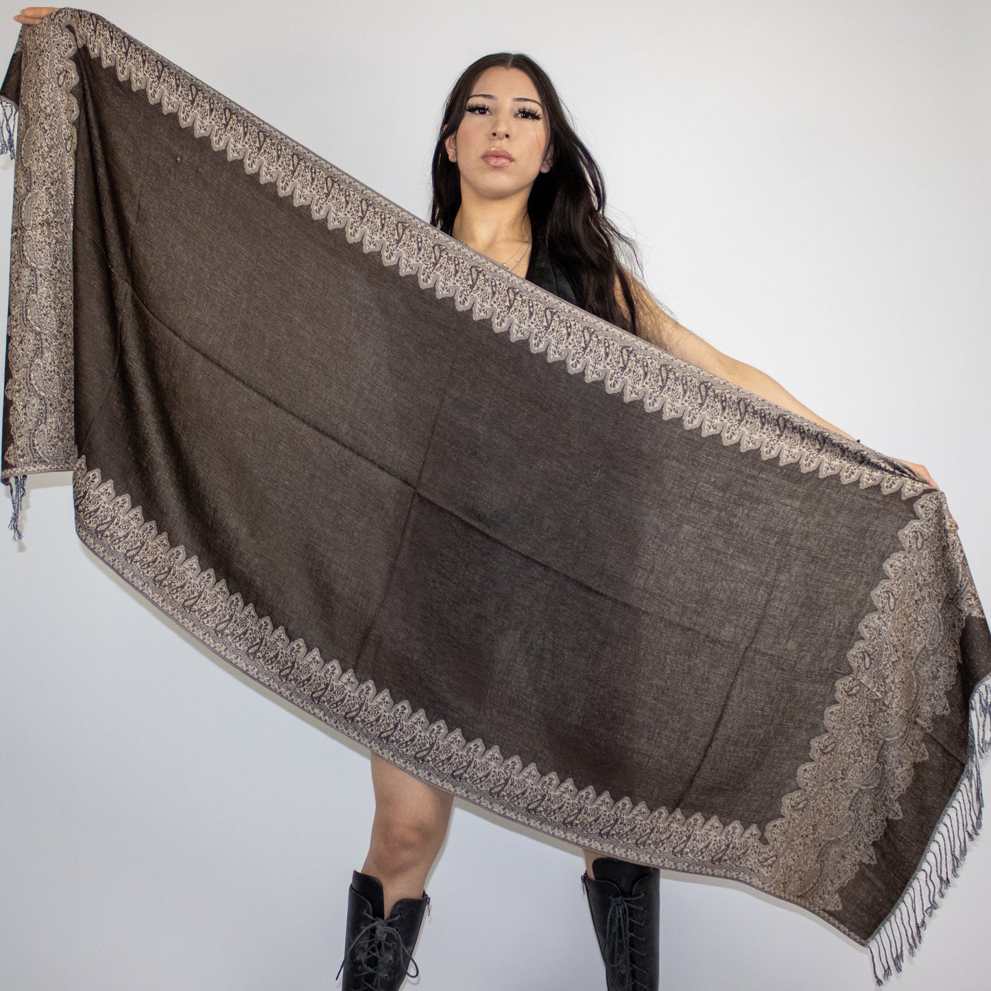 Luminous Border Rave Pashmina