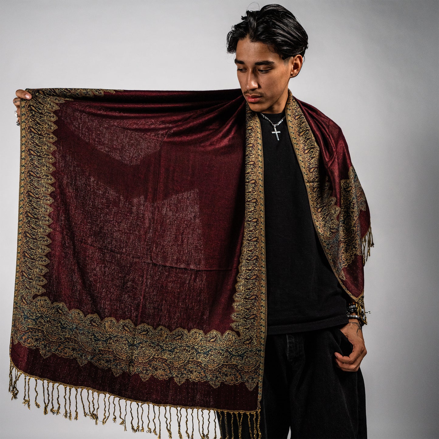 Luminous Border Rave Pashmina